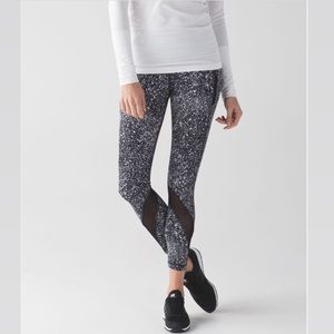Lululemon Inspire Tight II Splatter White Black 6